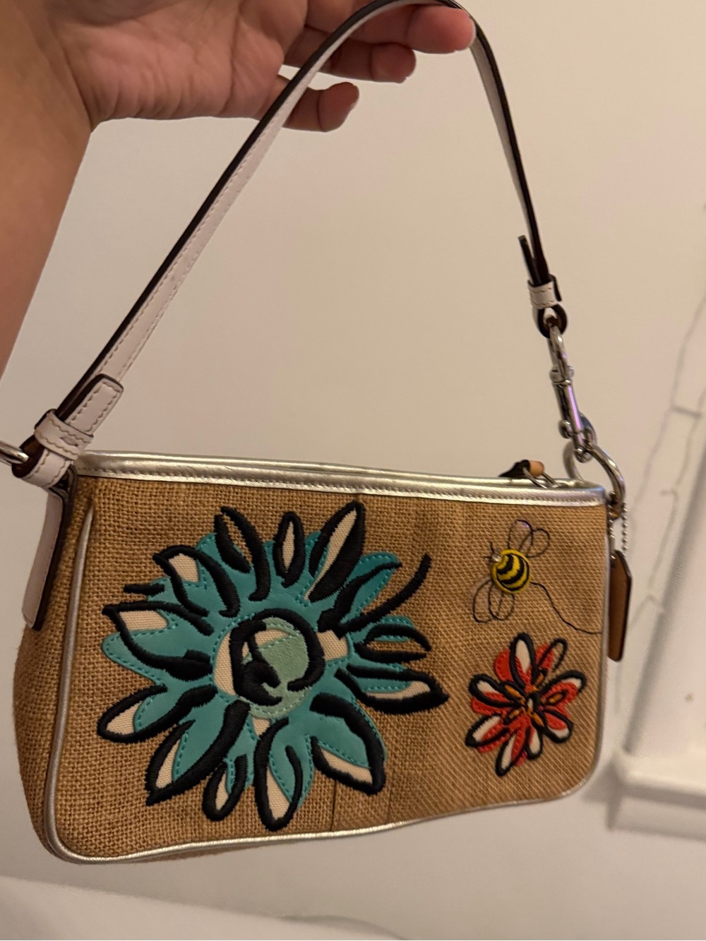 Canvas Floral and Bee Shoulder Bag